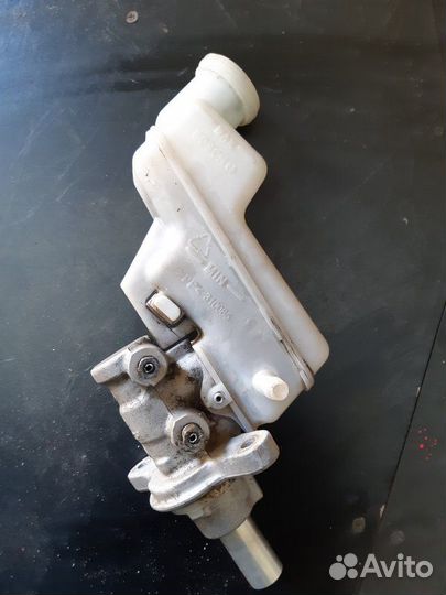 Главный тормозной цилиндр Geely Emgrand EC7 2013