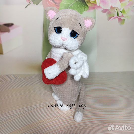 Вязаные игрушки ручной работы Кот