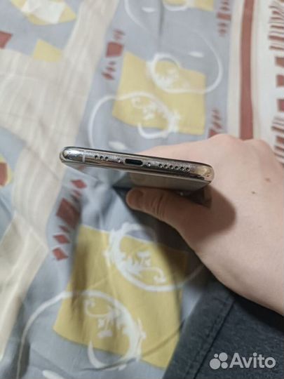 iPhone Xs, 64 ГБ