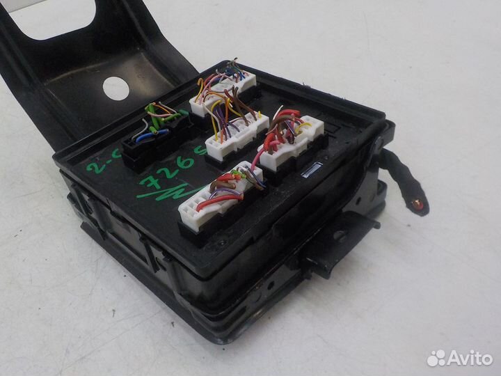 Б/У Б/У Блок предохранителей (моторный отсек)