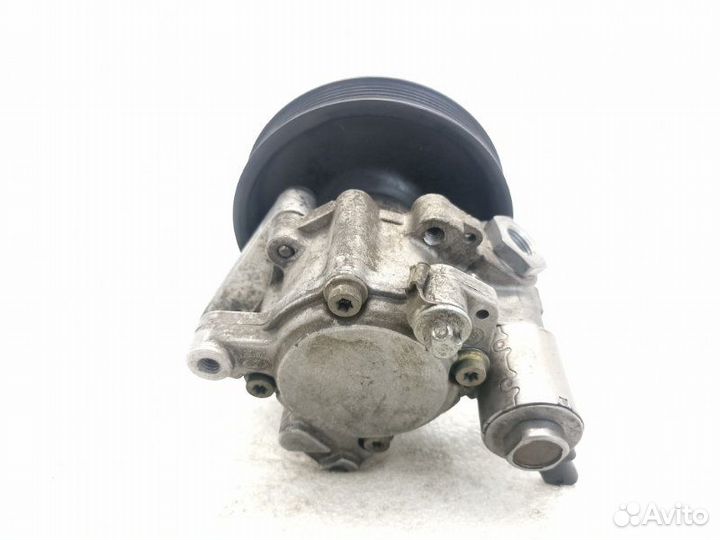 Насос гидроусилителя руля Mercedes-Benz E-Class