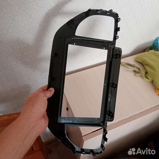 Продам рамку на магнитолу хендай солярис 2021года