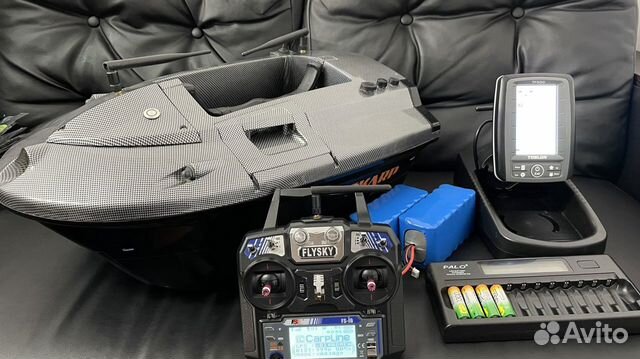 Прикормочный кораблик Skarp с автопилотом + TF500