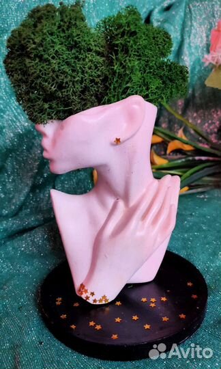 Изделия из гипса Вазочки