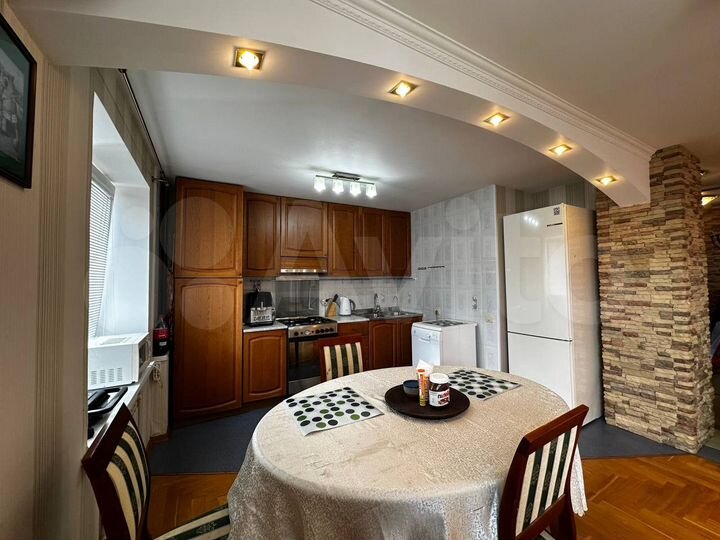 3-к. квартира, 81,1 м², 8/12 эт.