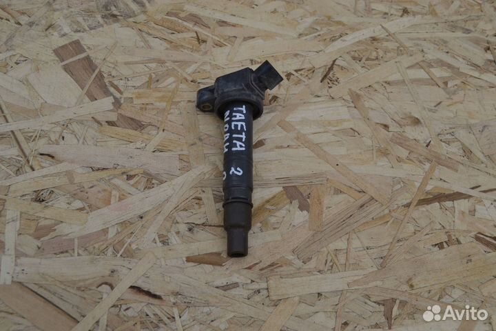 Катушка зажигания Toyota Noah R60