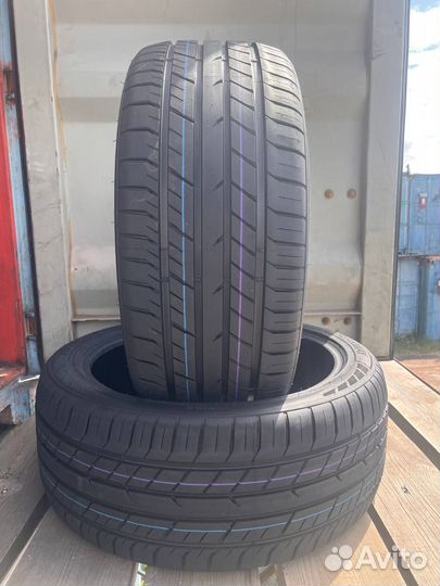 Bearway BW118 275/35 R22 104W