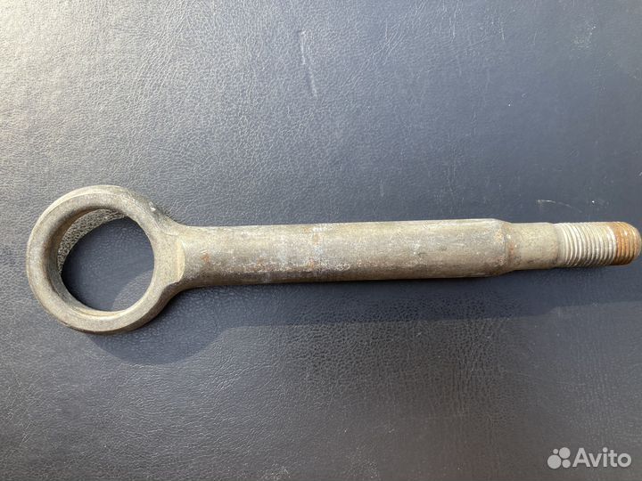 Буксировочный крюк проушина Subaru