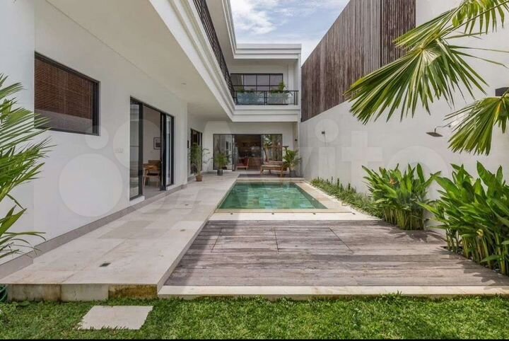 Дом 170 м² на участке 4,5 сот.