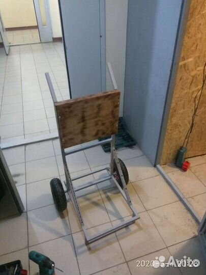 Тележка для лодочного мотора