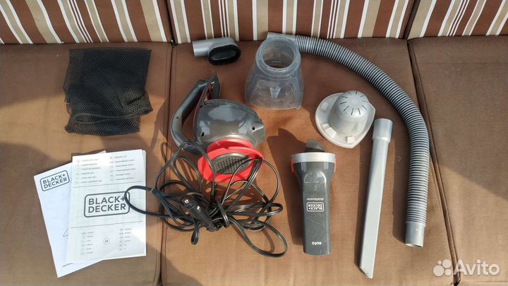 Автомобильный пылесос Black Decker