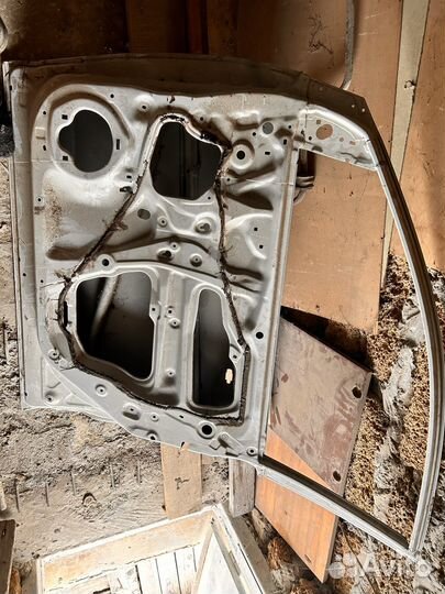 Дверь передняя правая Honda cr v 4