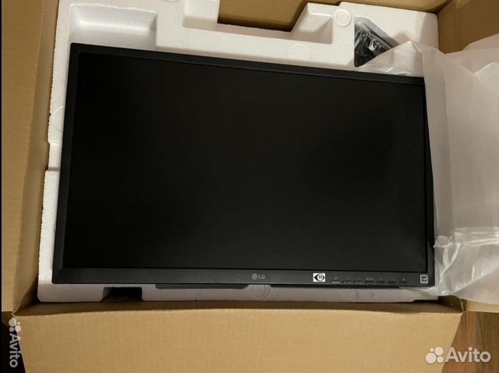 Продам монитор LG