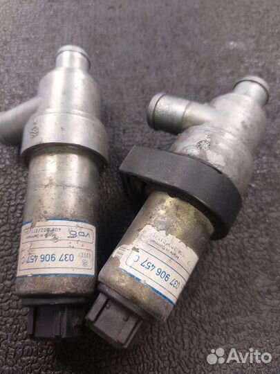 Клапан холостого хода Passat B3 2,0i