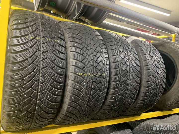 Bfgoodrich G-Force Stud 245/45 R17 99Q