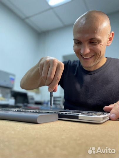 Сложный ремонт Apple (пайка материнской платы)