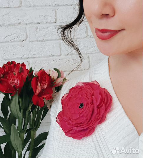 Брошь цветы ткань