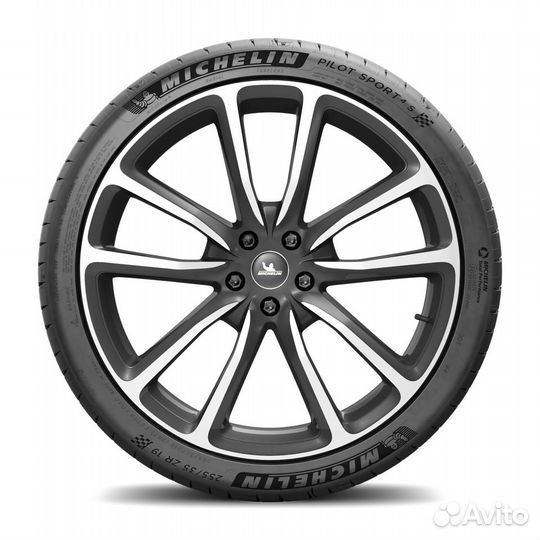 Michelin Pilot Sport 4 S 285/30 R21 100Y