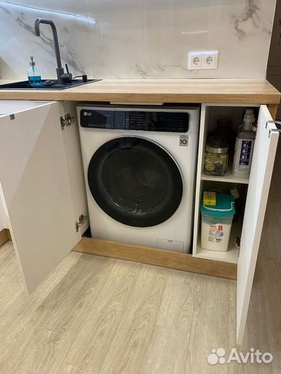 Угловой кухонный гарнитур