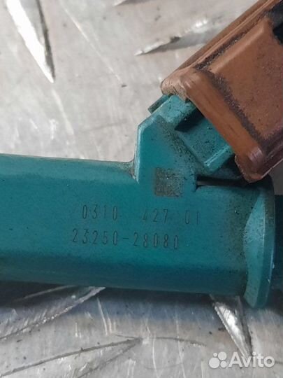 Форсунка Toyota Previa минивэн 2.4 2AZ 2004