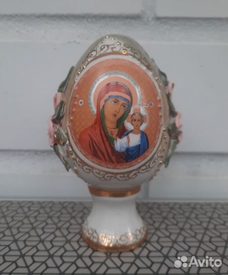 Пасхальное яйцо фарфор