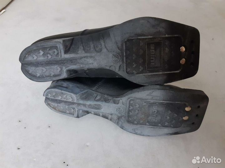 Лыжные ботинки, размер 35