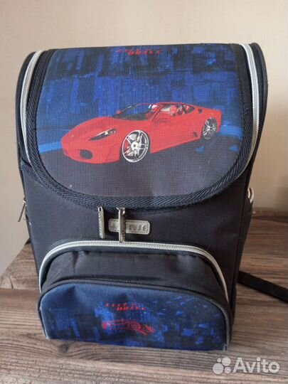 Школьный рюкзак