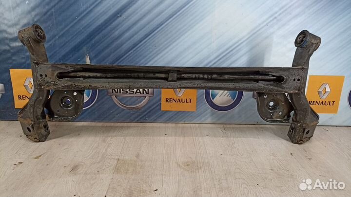 Балка подвески зад Renault kaptur