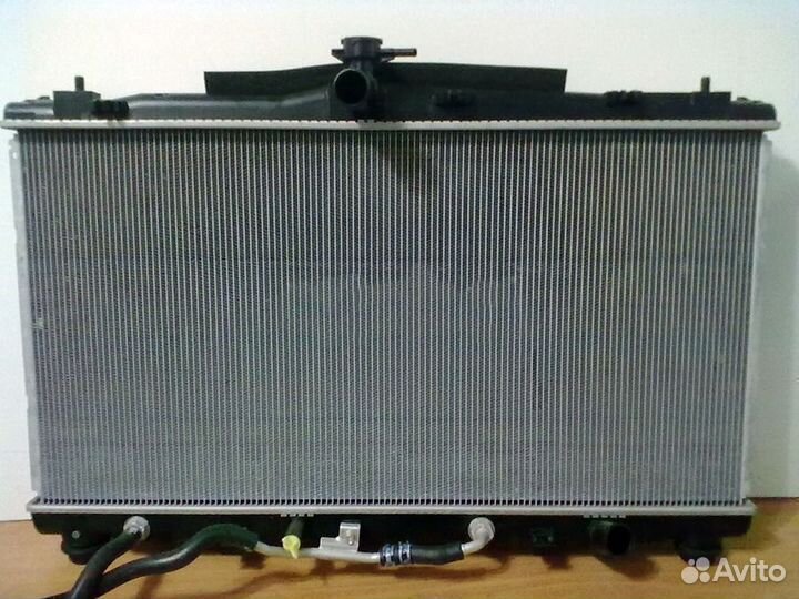 Радиатор охлаждения двигателя Тойота Камри 50 V50