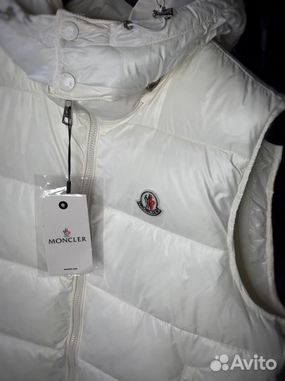 Жилетка Moncler Новая