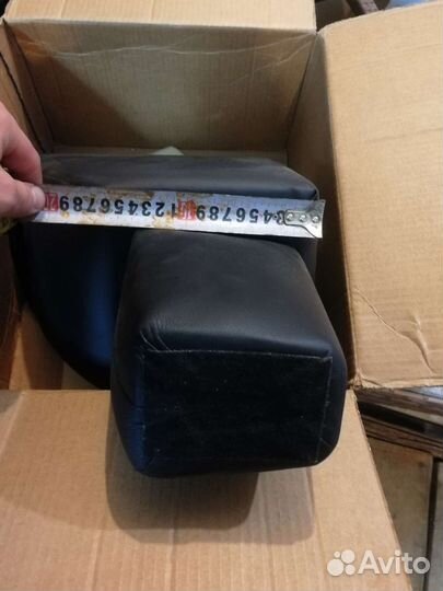 Подлокотник