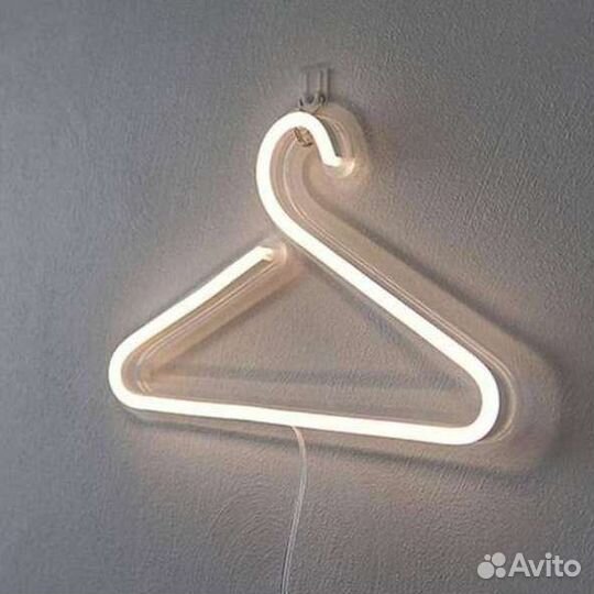 Неоновая вывеска