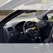 Volkswagen Polo 1.6 AT, 2016, 60 000 км, с пробегом, цена 1 480 000 руб.