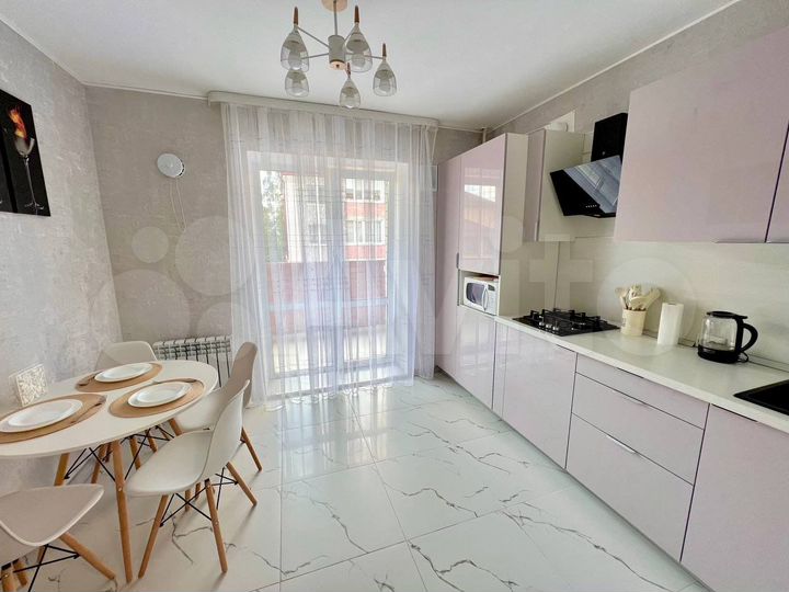 1-к. квартира, 38 м², 2/3 эт.