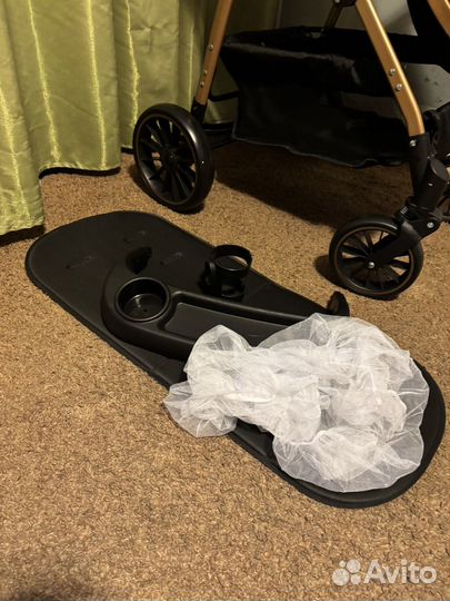 Прогулочная коляска новая