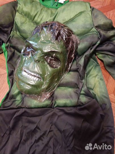 Костюм Халка с кулаками