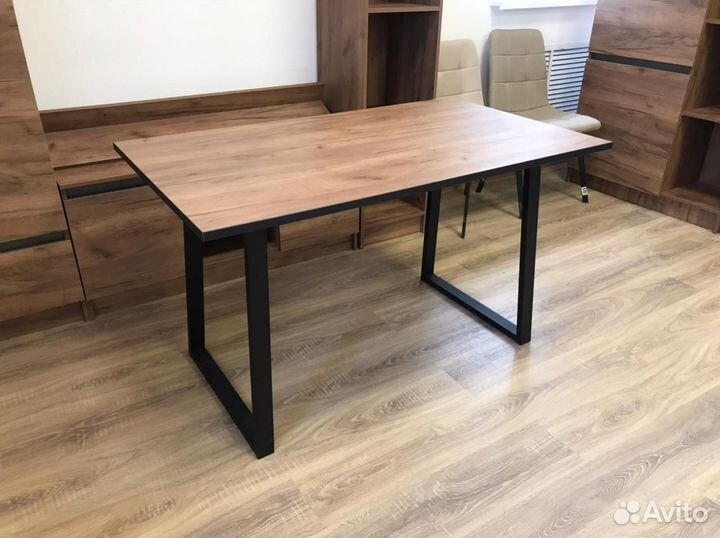 Обеденный стол loft