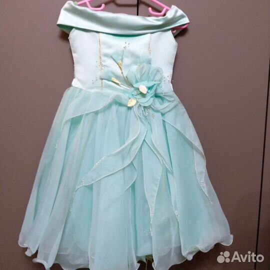 Платье нарядное