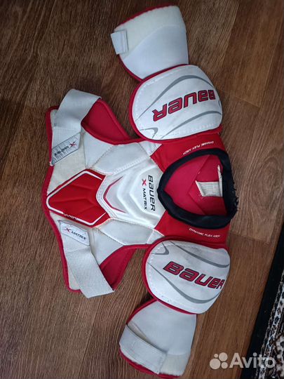 Нагрудник хоккейный bauer