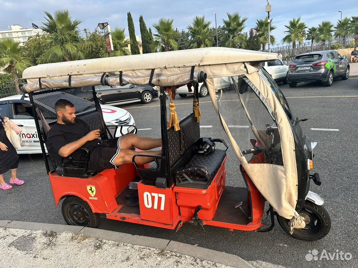 Трицикл Тук-тук