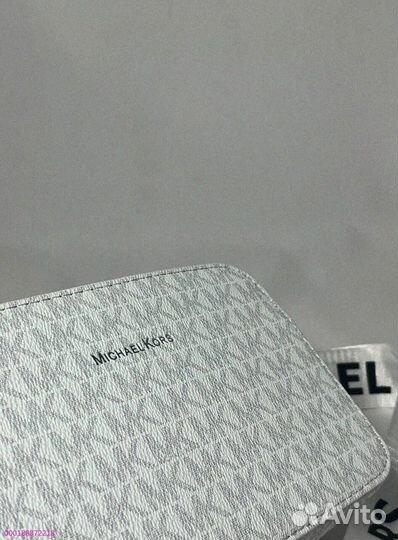 Стиль и комфорт: сумка Michael Kors через плечо