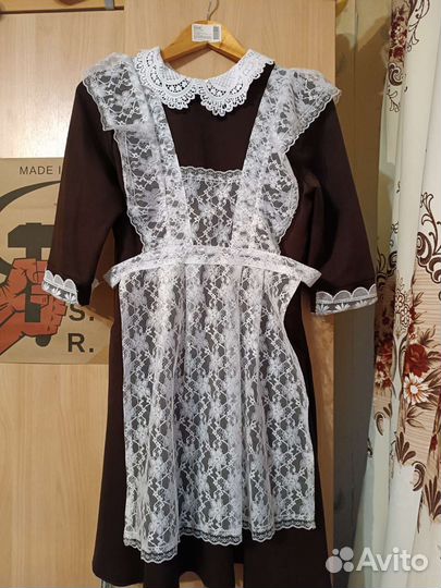 Коричневый школьный сарафан