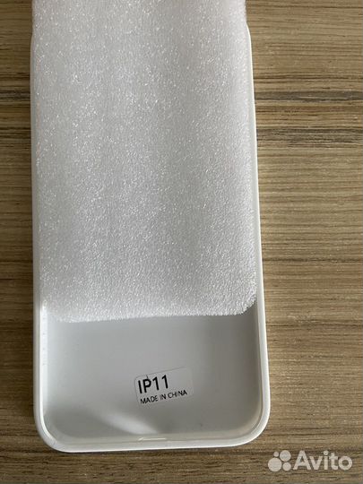 Чехол на iPhone 11