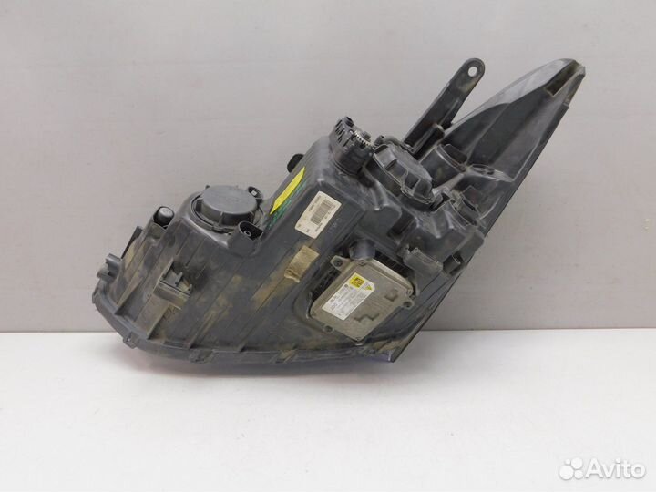 Фара правая Hyundai Santa Fe 2012-2018 921022W206