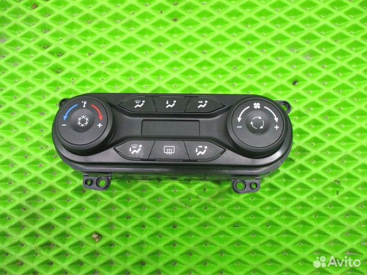 Блок управления климатической установкой LADA Vest