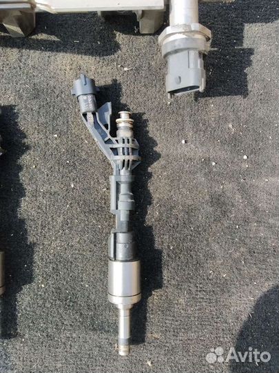 Топливные форсунки Ford Kuga 2,4wd 1.6