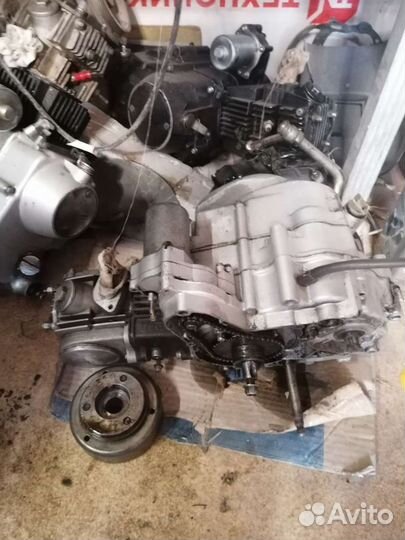 Двигатель по частям Мото запчасти