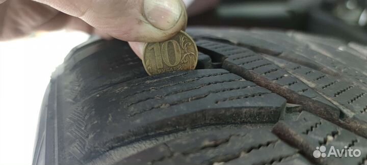 Nokian Tyres Hakkapeliitta R2 SUV 255/55 R19