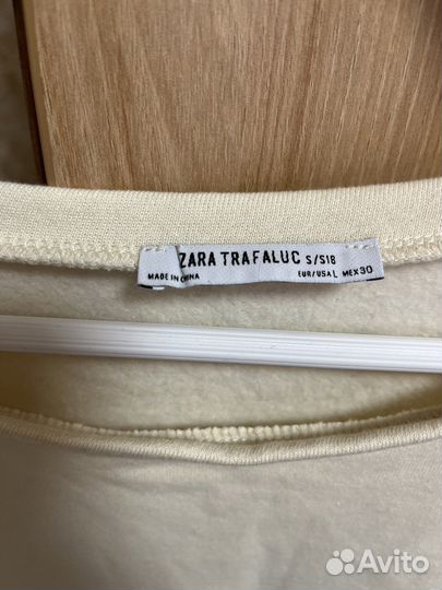 Джемпер женский фирма Zara