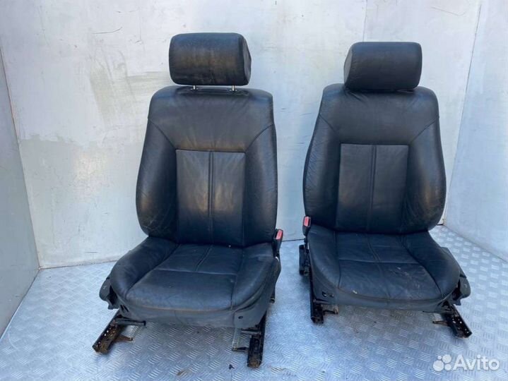 Салон (комплект сидений) BMW 7 E38 2001